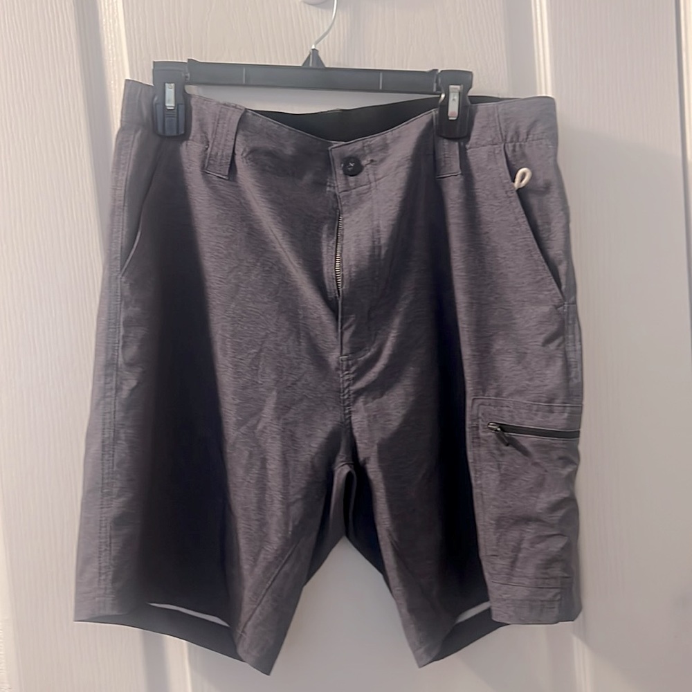Trunks Multi-Functional Shorts Size 32 - image 4